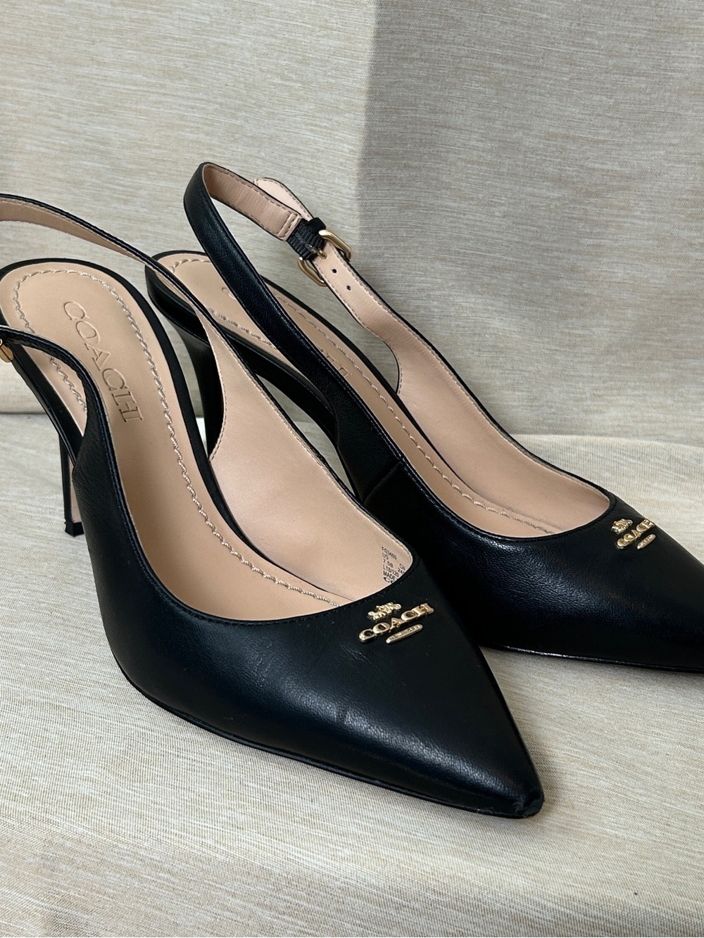 Coach Black Leather Pointed-Toe Slingback Pumps with Gold Logo Allie 90 Ltr Pump
